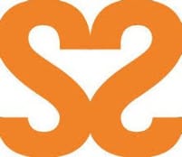 Logotipo do FPAI: na cor laranja, um coração formado por duas letras S unidas, a segunda em posição espelhada em relação à primeira. Fim da descrição.